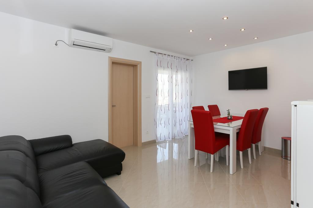 Apartments Ivan Трогір Екстер'єр фото