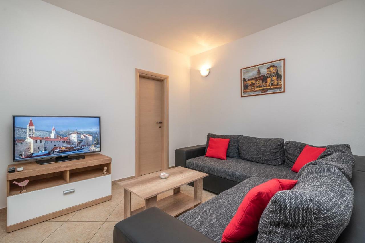 Apartments Ivan Трогір Екстер'єр фото