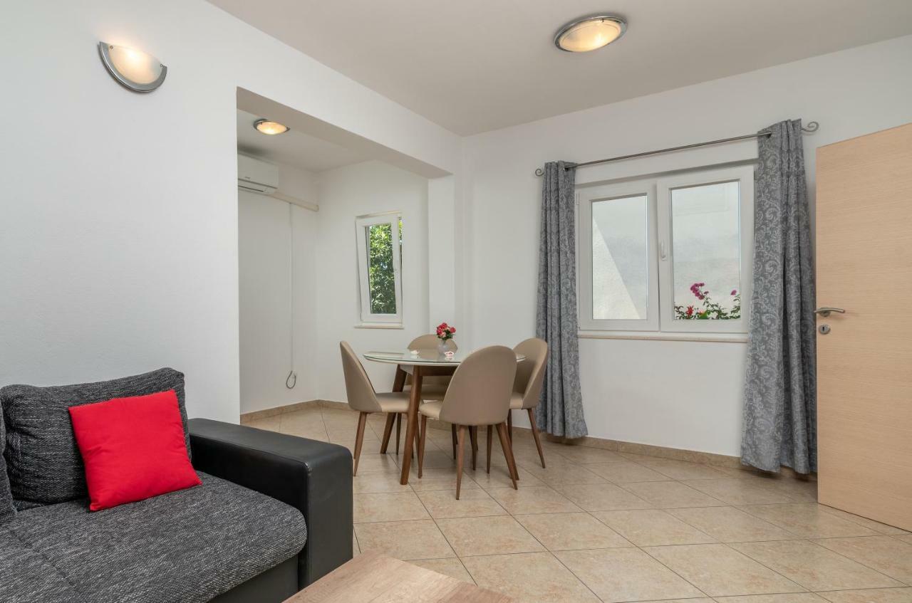 Apartments Ivan Трогір Екстер'єр фото