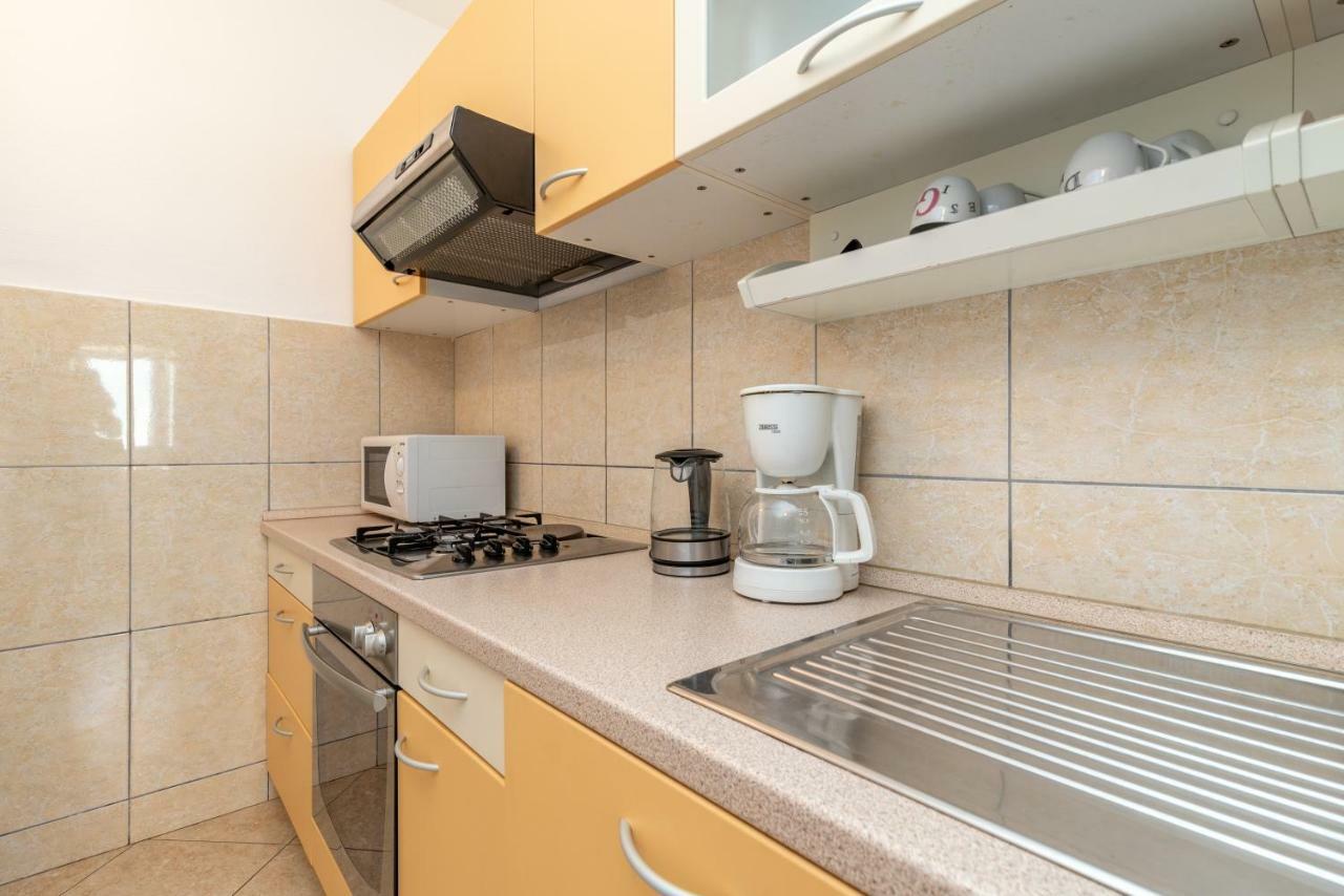 Apartments Ivan Трогір Екстер'єр фото