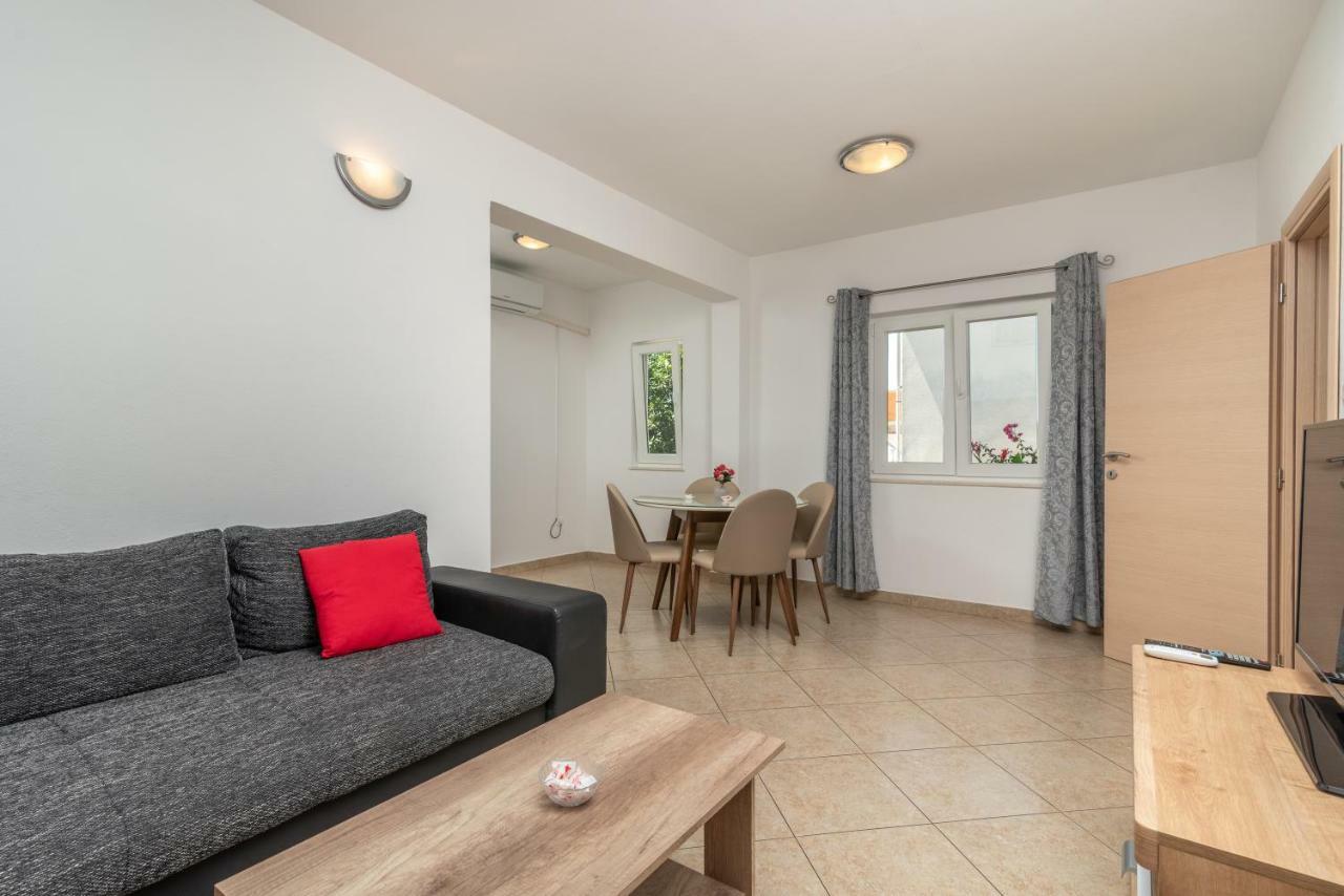 Apartments Ivan Трогір Екстер'єр фото